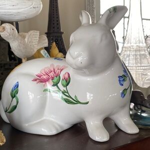 Tiffany and Company bunny